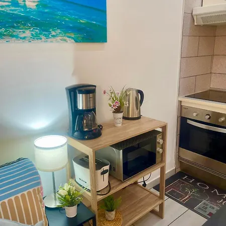 Playa Del Duque Poolside Appartement